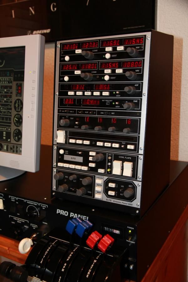 Foto_6_AvionicsPanel_AP3000_zpsb4ceb33f.jpg
