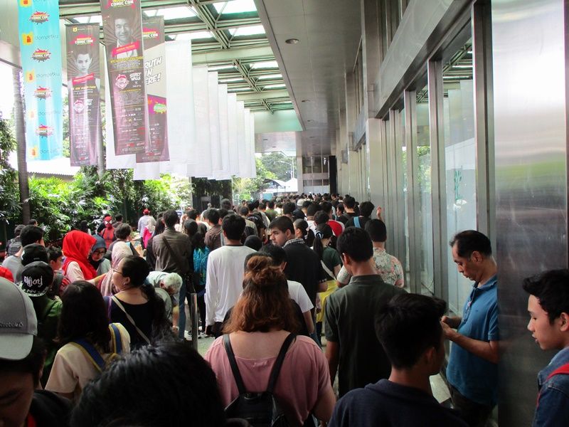 The Crowd at Indonesia Comic Con 2016 | Hola Darla