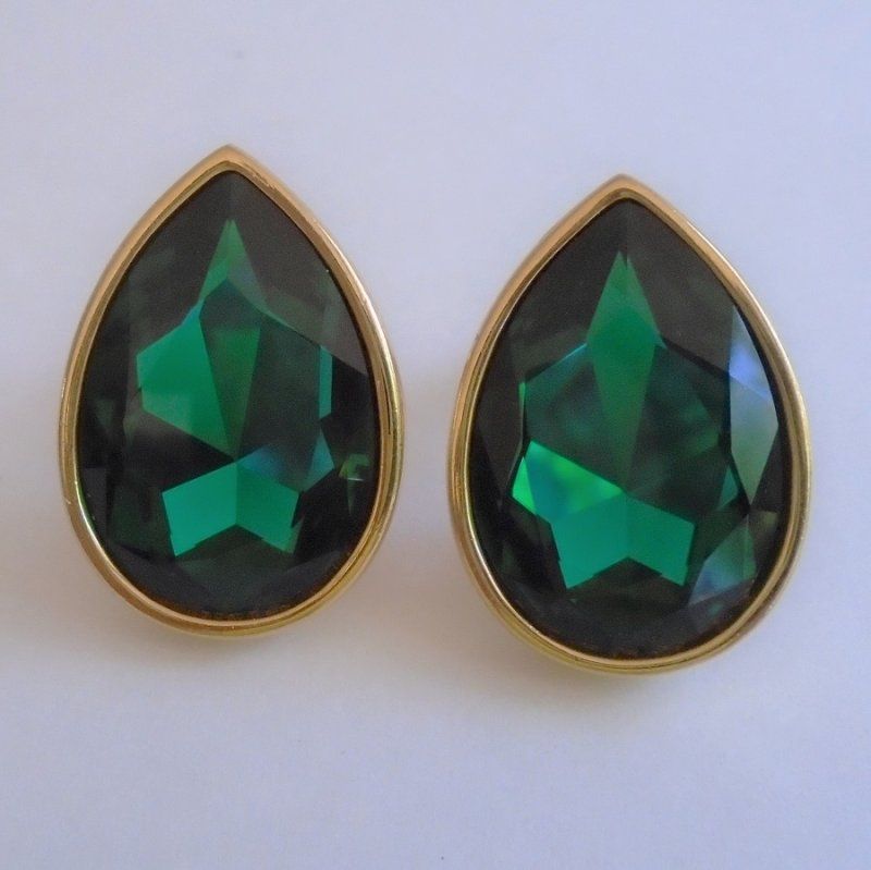 Vintage Swarovski Crystal Green Teardrop Clip-On Earrings