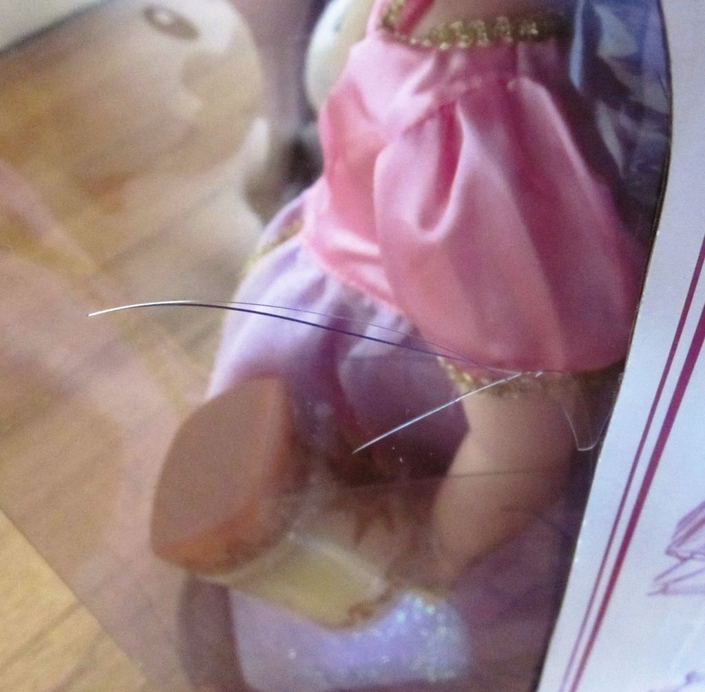 RapunzelAnimatorGiftSetCrack1_zpss8oxfoyx.jpg