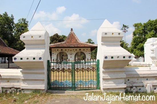 Keraton Kanoman Cirebon | Jalan Jajan Hemat